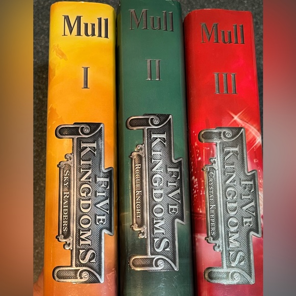 Five Kingdoms Brandon Mull Book 1-3 Hardcover - Picture 5 of 5